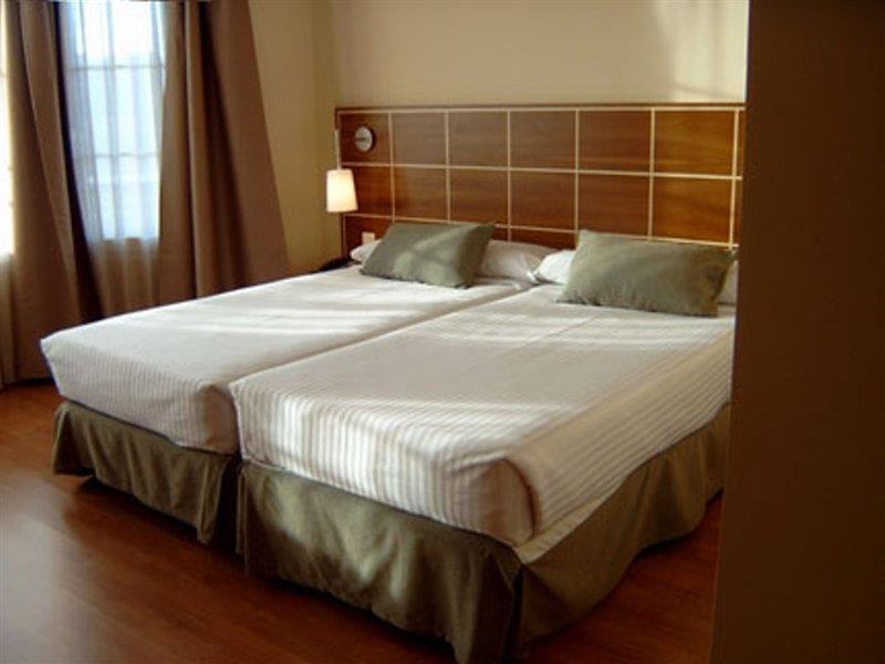 Exe Leon Hotell Rum bild